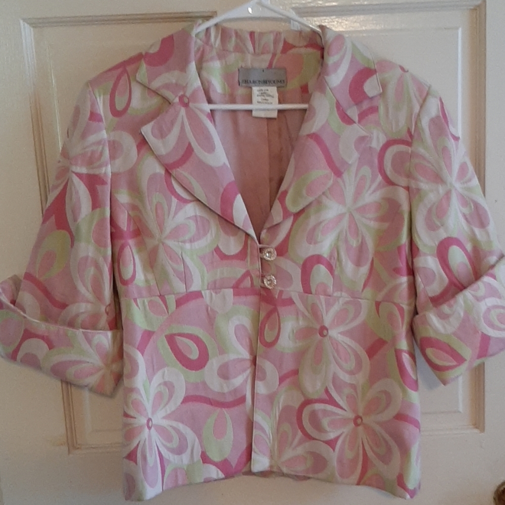Beautiful spring/summer short jacket